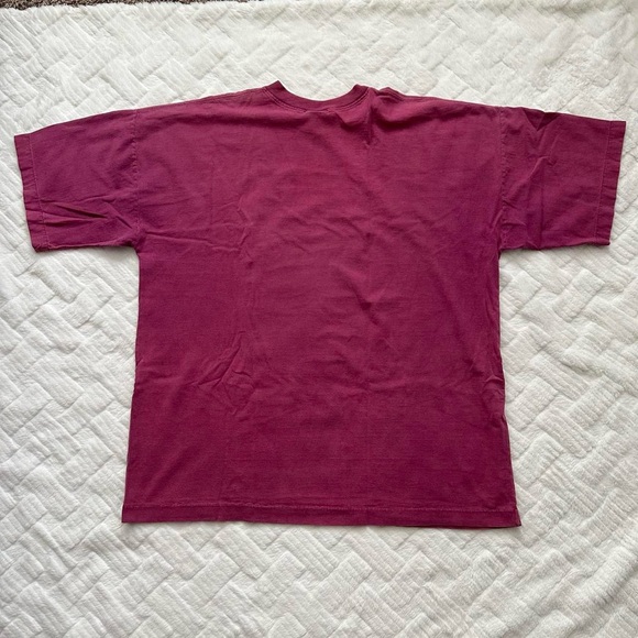 Vintage 1990s Men's Crew Neck T-Shirt in Burgundy XL - Picture 5 of 7